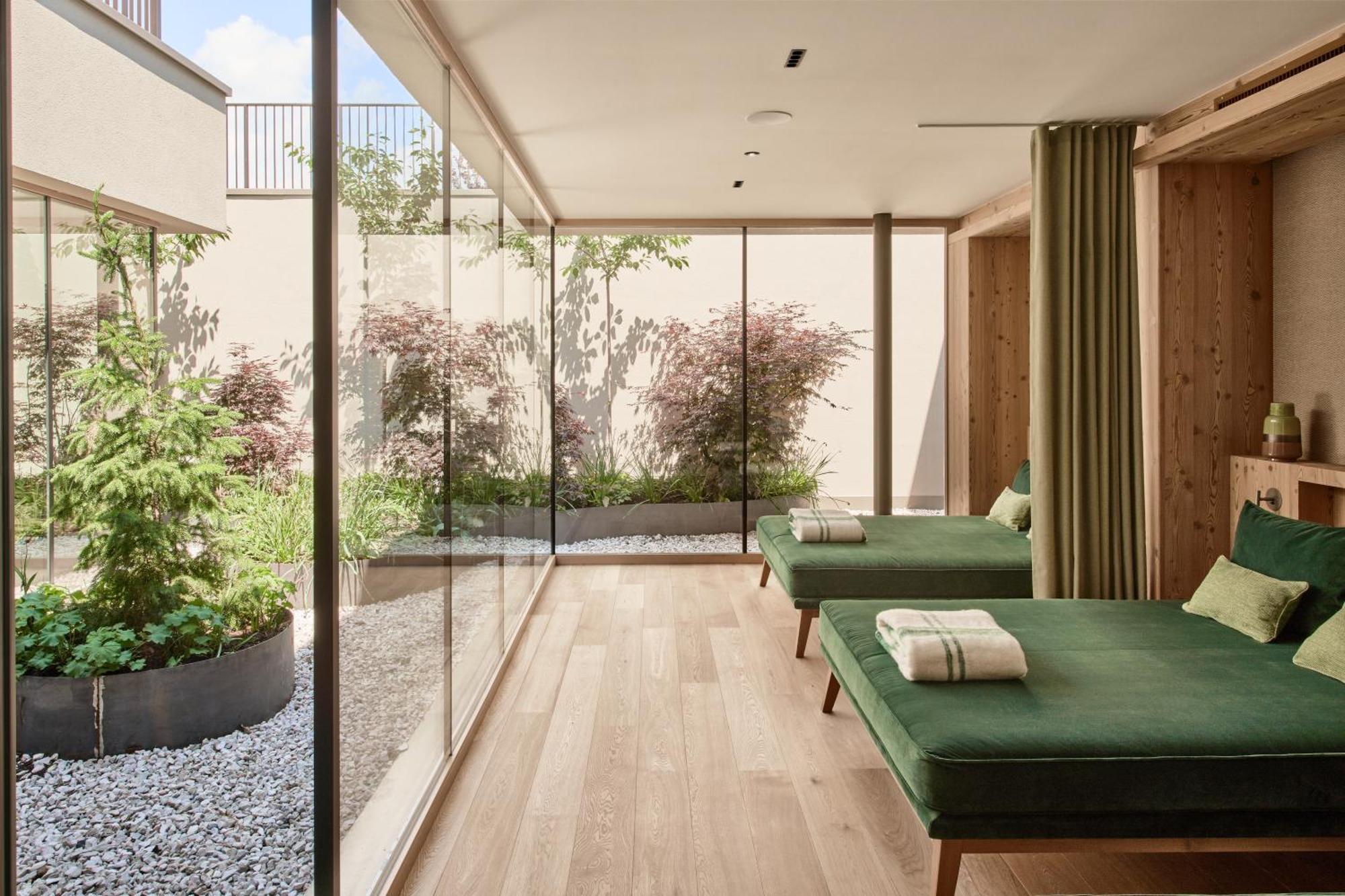 Falkensteiner Hotel Kronplatz - The Leading Hotels Of The World (Adults Only) Riscone Ngoại thất bức ảnh Spa at The Ivy Collection, St John's Wood