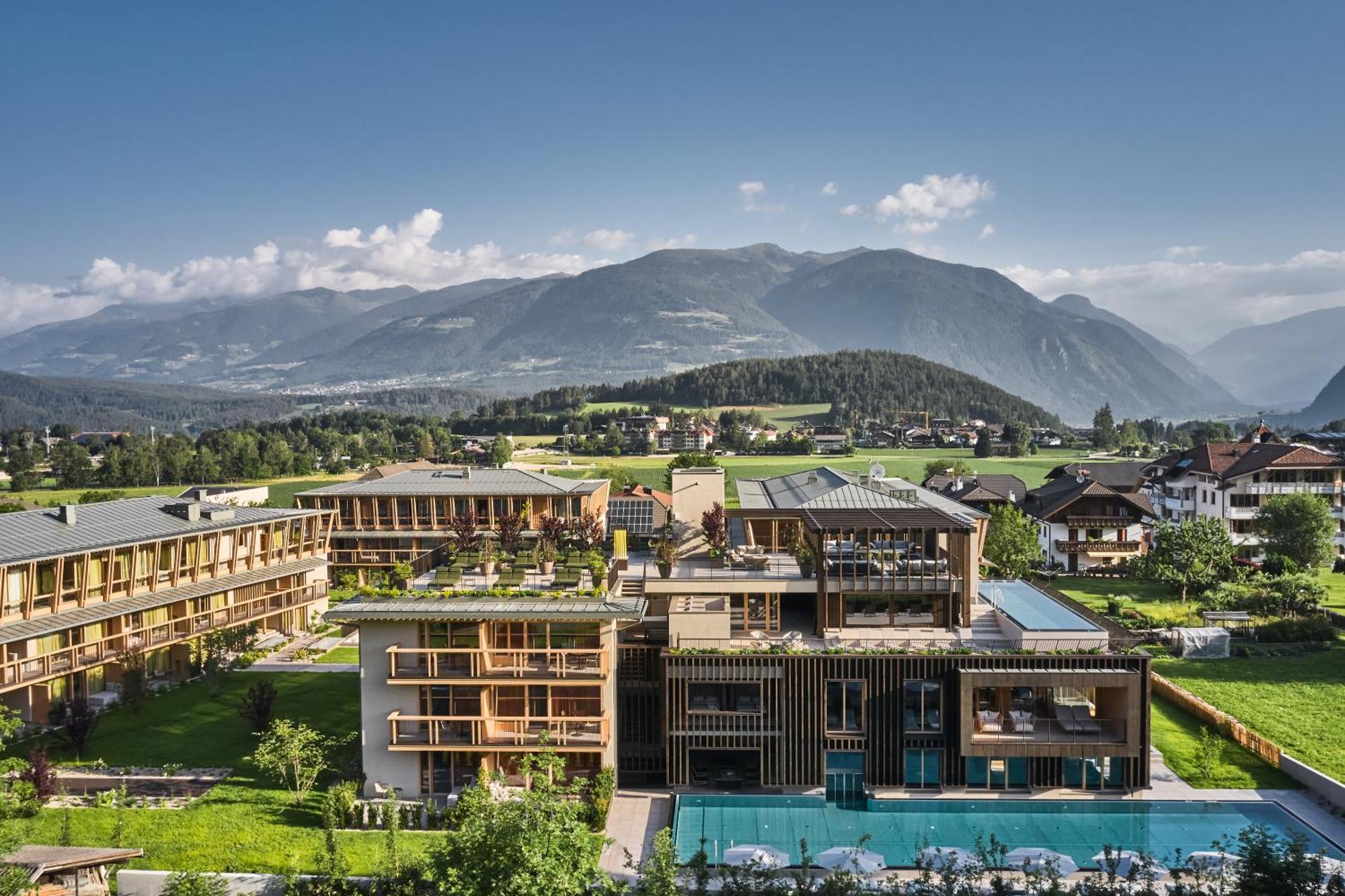Falkensteiner Hotel Kronplatz - The Leading Hotels Of The World (Adults Only) Riscone Ngoại thất bức ảnh